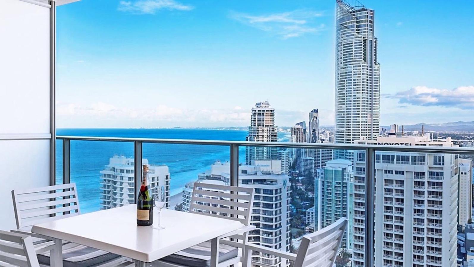 H Luxury Residence Apartments - Holiday Paradise Gold Coast Room photo