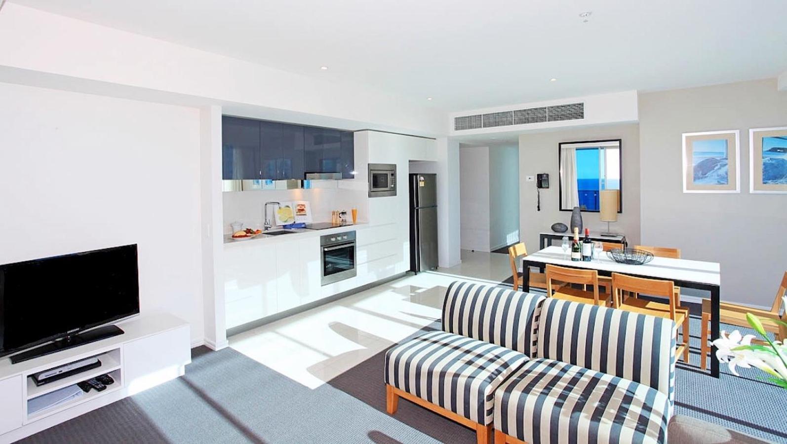 H Luxury Residence Apartments - Holiday Paradise Gold Coast Room photo