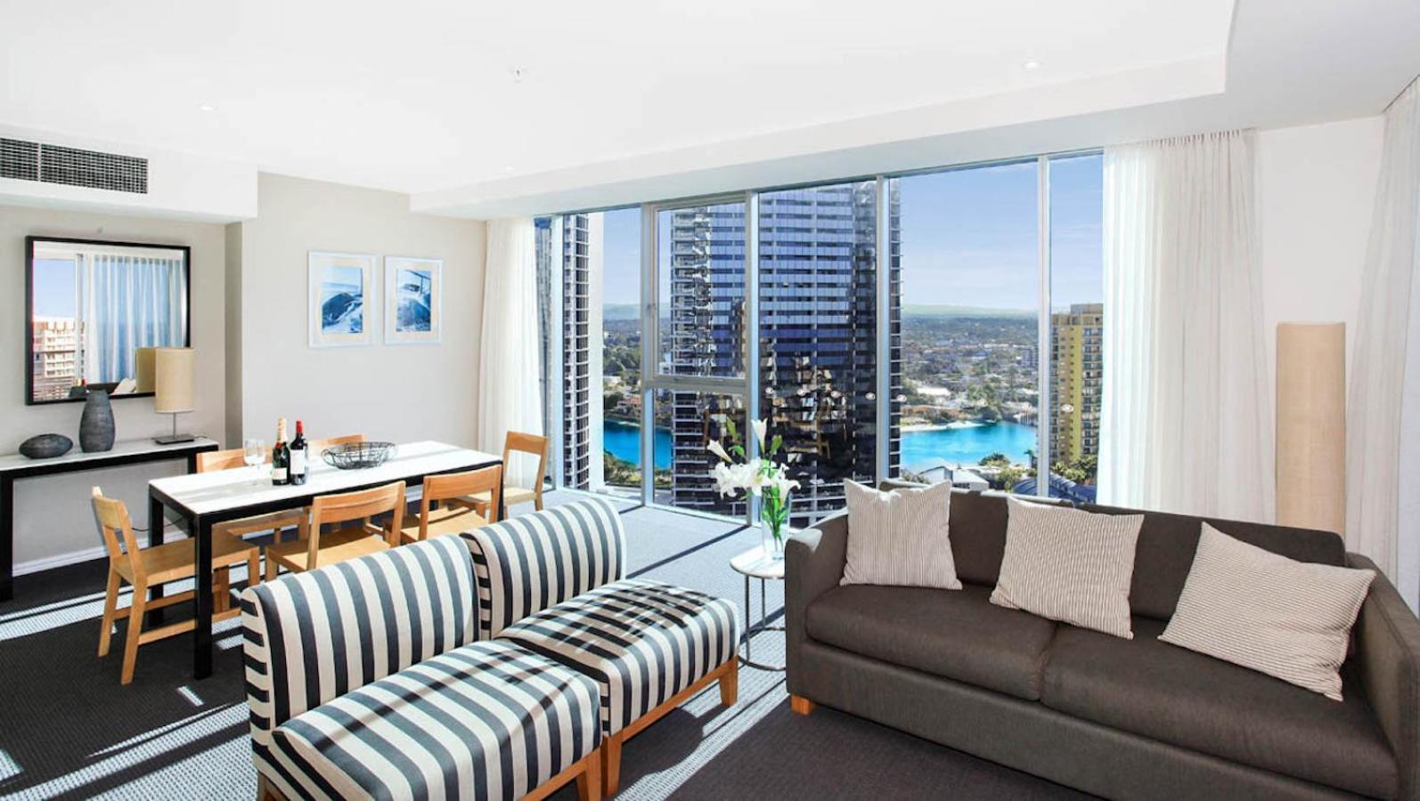 H Luxury Residence Apartments - Holiday Paradise Gold Coast Room photo