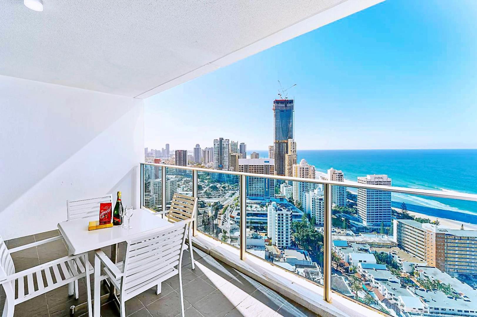 H Luxury Residence Apartments - Holiday Paradise Gold Coast Room photo