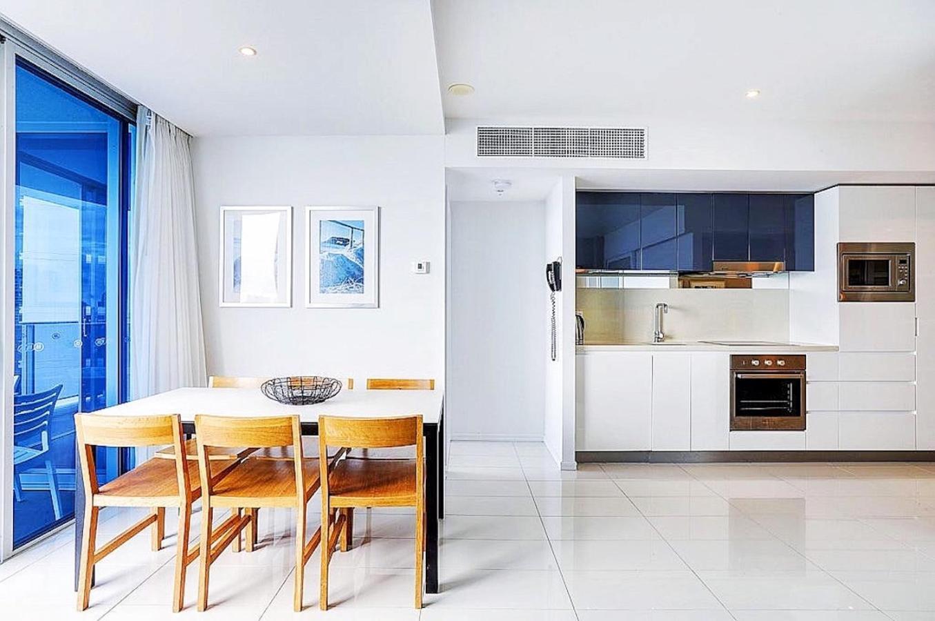 H Luxury Residence Apartments - Holiday Paradise Gold Coast Room photo