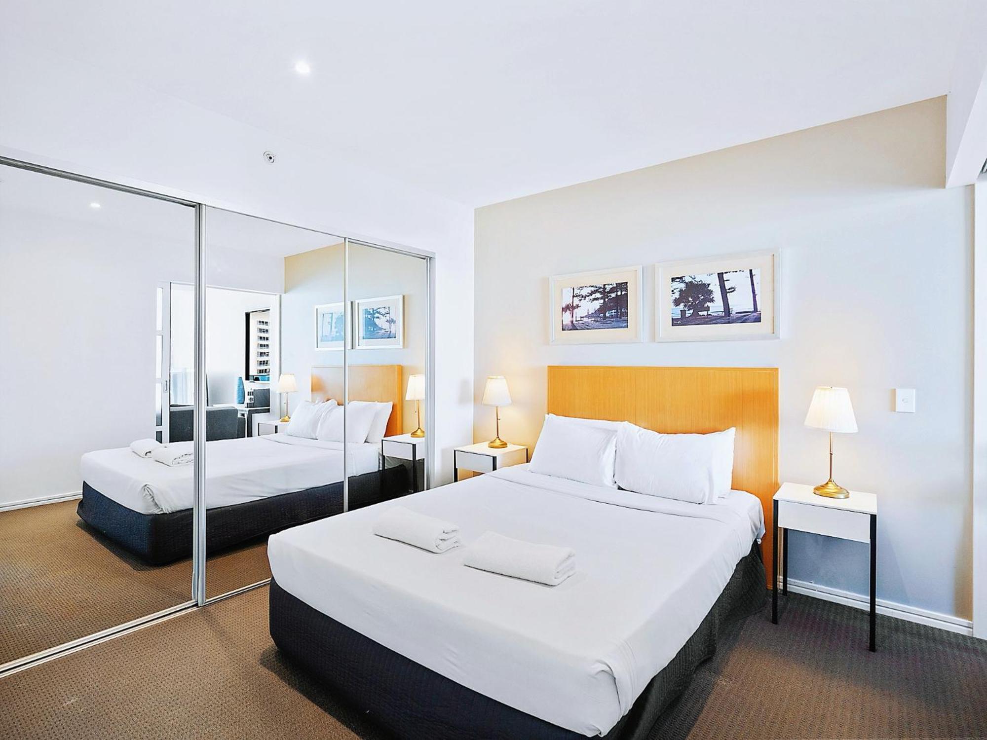 H Luxury Residence Apartments - Holiday Paradise Gold Coast Room photo